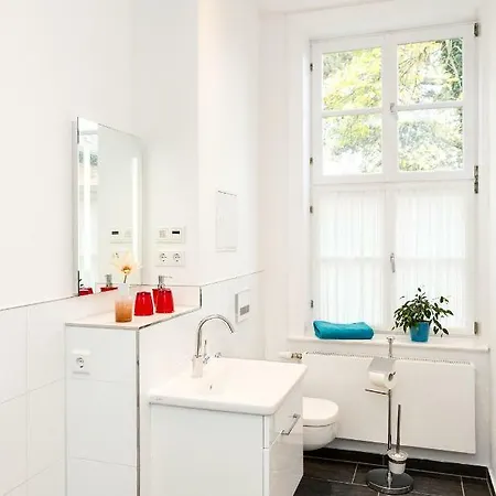 Komfortwohnung Innenstadt An Der Schelfkirche شقة