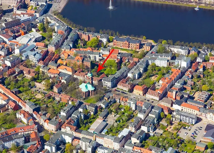 Komfortwohnung Innenstadt An Der Schelfkirche *