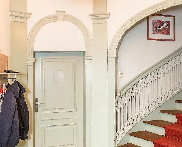 Komfortwohnung Innenstadt An Der Schelfkirche