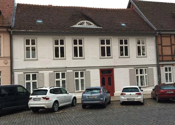 Apartment Komfortwohnung Innenstadt An Der Schelfkirche