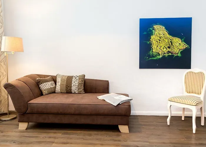 Apartment Komfortwohnung Innenstadt An Der Schelfkirche *